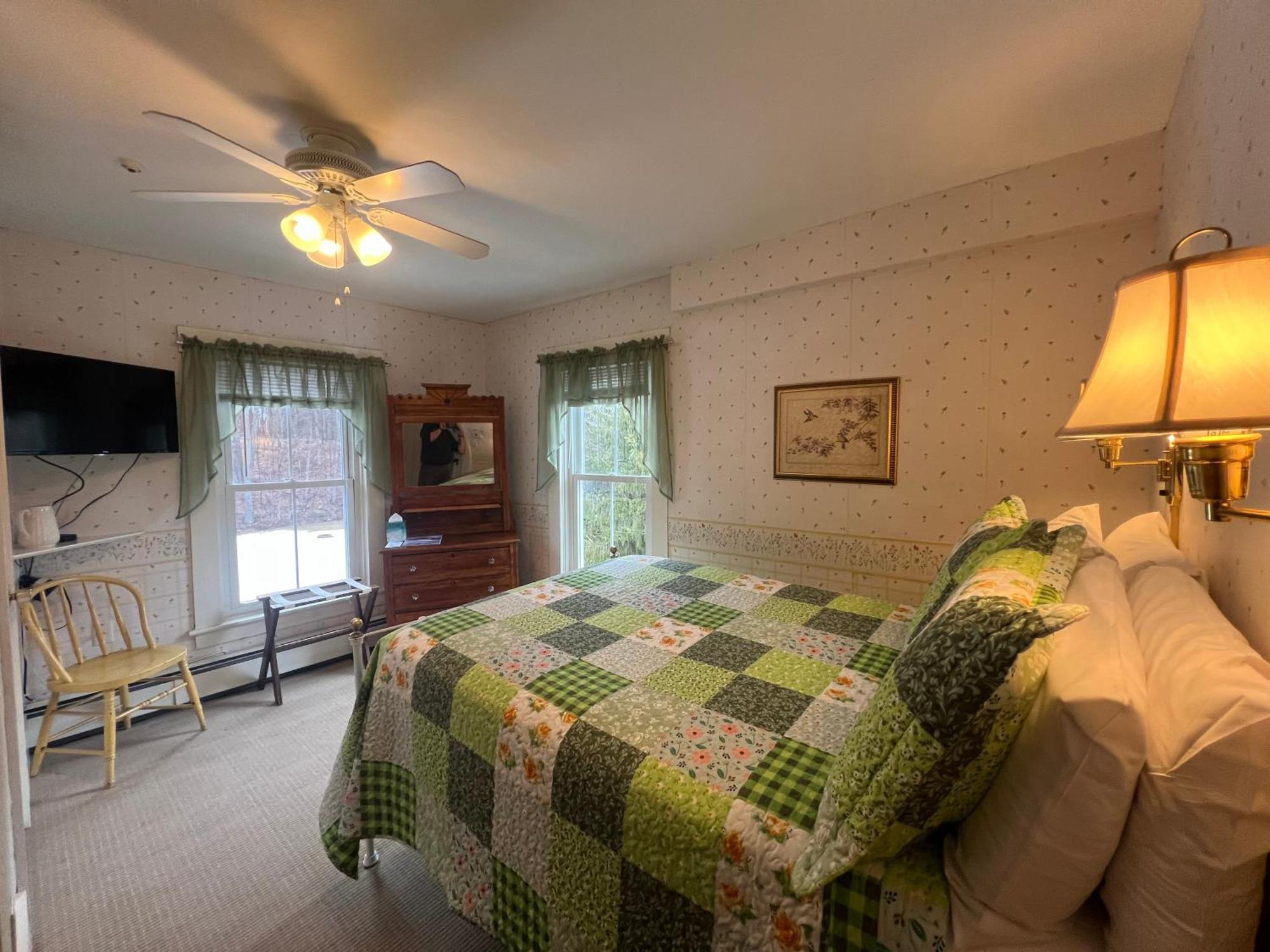 Echo Lake Inn (Adults Only) Plymouth Bagian luar foto
