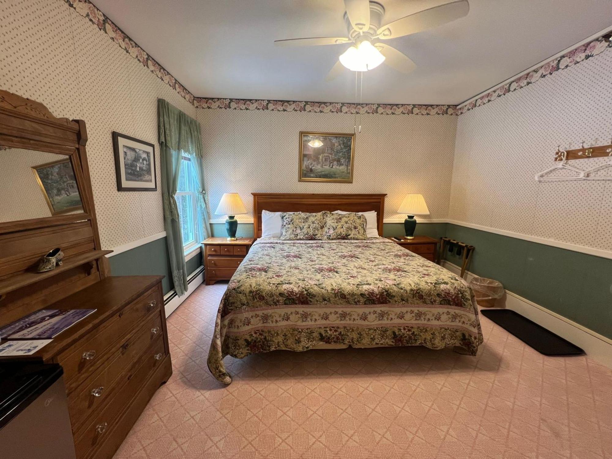 Echo Lake Inn (Adults Only) Plymouth Bagian luar foto
