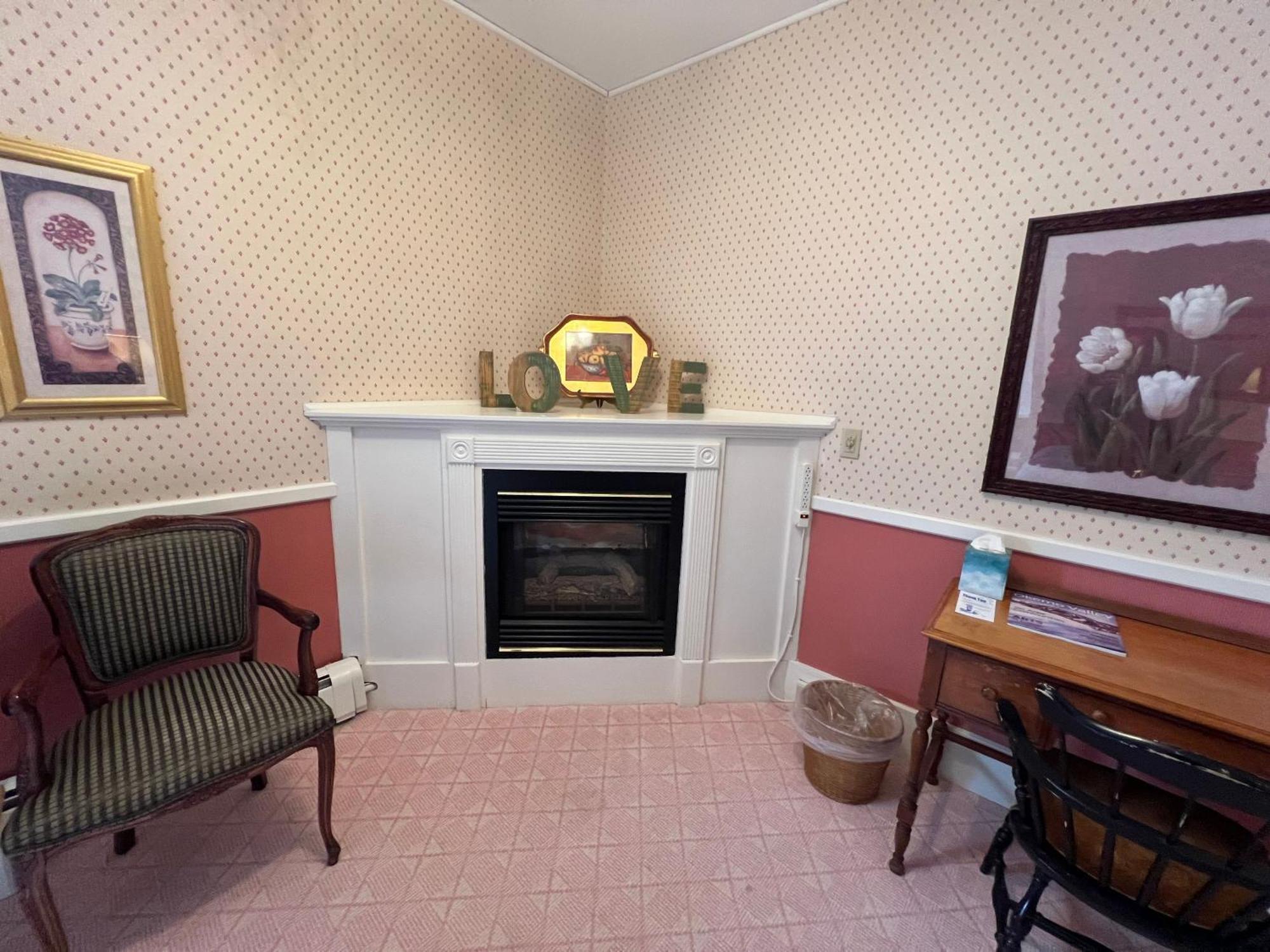 Echo Lake Inn (Adults Only) Plymouth Bagian luar foto