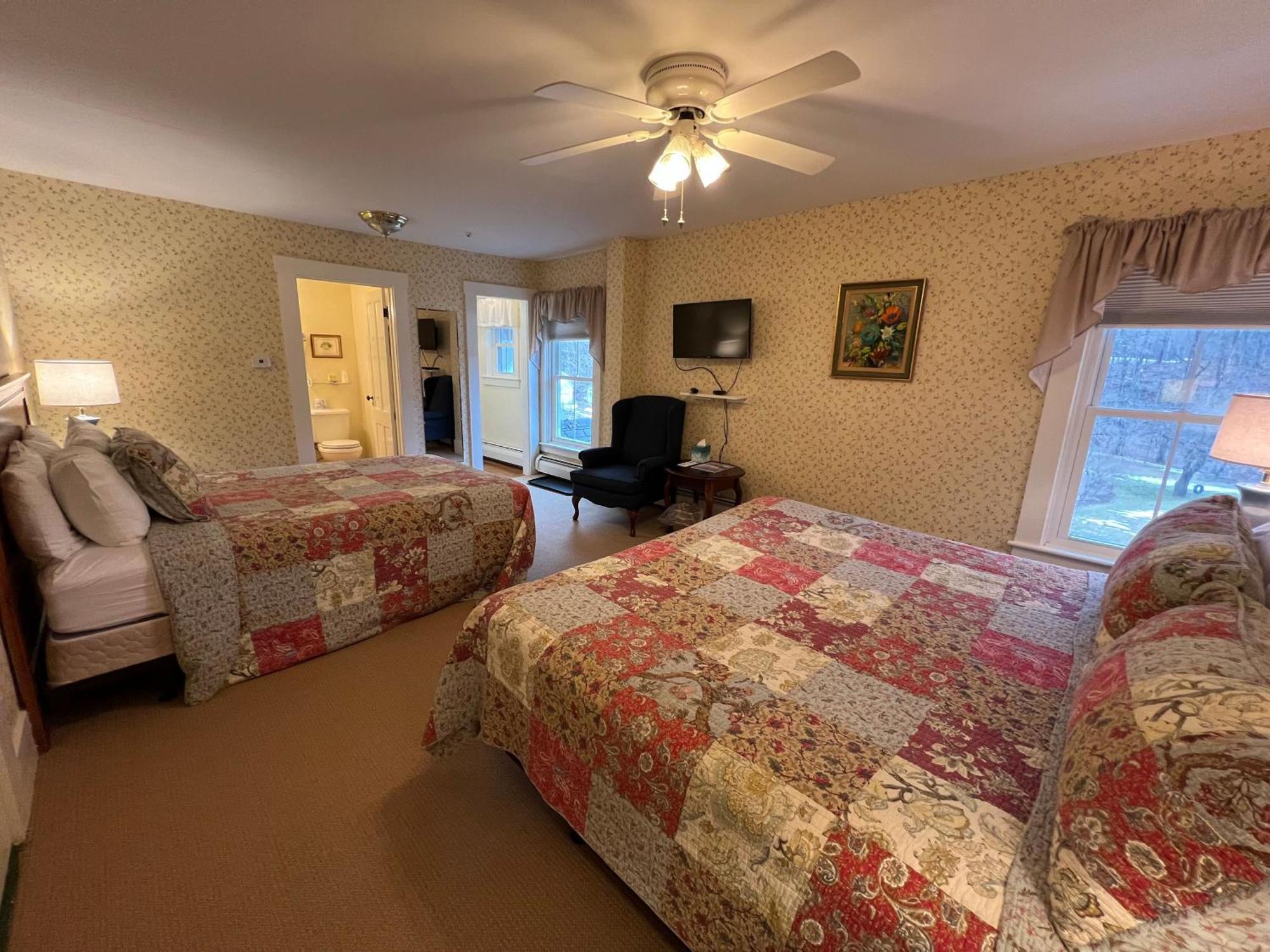 Echo Lake Inn (Adults Only) Plymouth Bagian luar foto